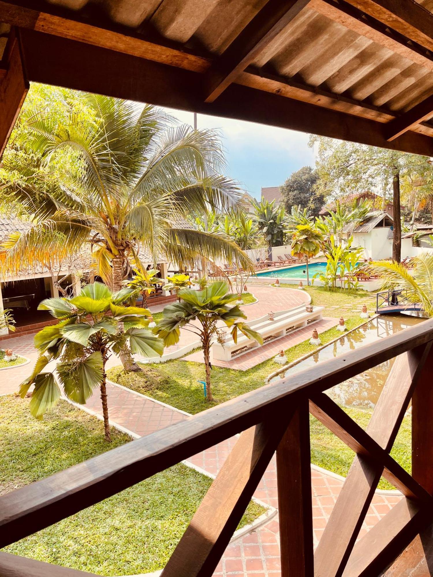 The Jam Hostel Luang Prabang Bagian luar foto