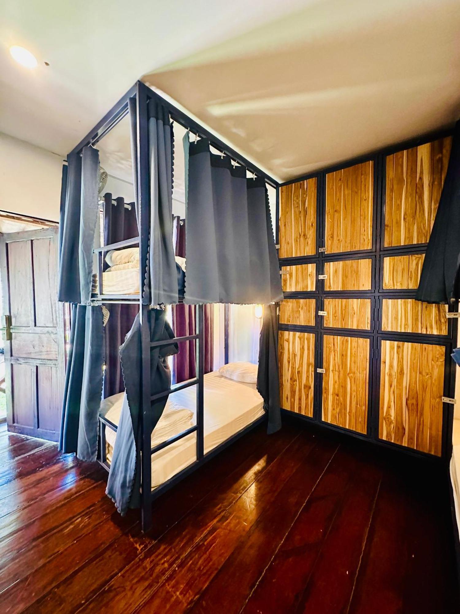 The Jam Hostel Luang Prabang Bagian luar foto